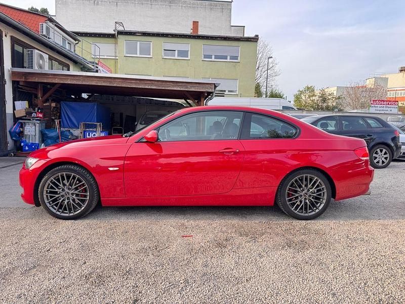 Usata BMW 320 170 CV (125 kW) 2008 Rosso Coupé
