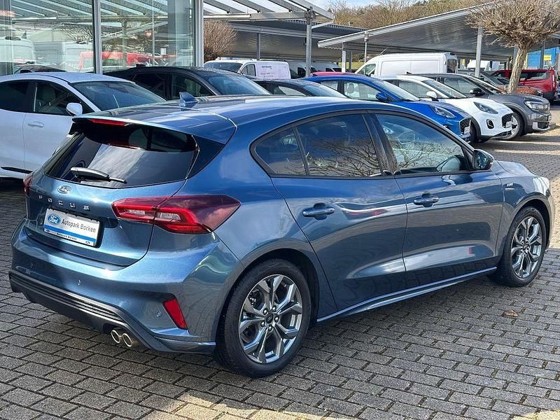 Usado Ford Focus ST-Line X 155 CV (114 kW) 2024 Azul Berlina