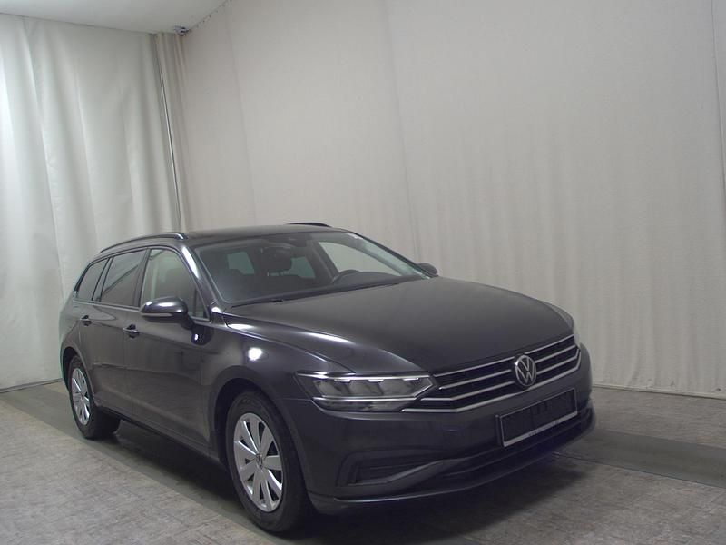 Gebraucht VW Passat 150 PS (110 kW) 2020 Grau