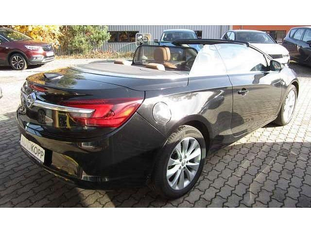 Second-hand Opel Cascada Active 140 CP (102 kW) 2017 Negru Cabrio