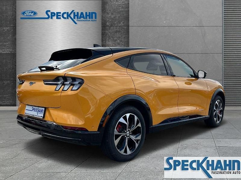 Neu Ford Mustang Mach-E Premium 197 kW (269 PS) 2025 Orange SUV