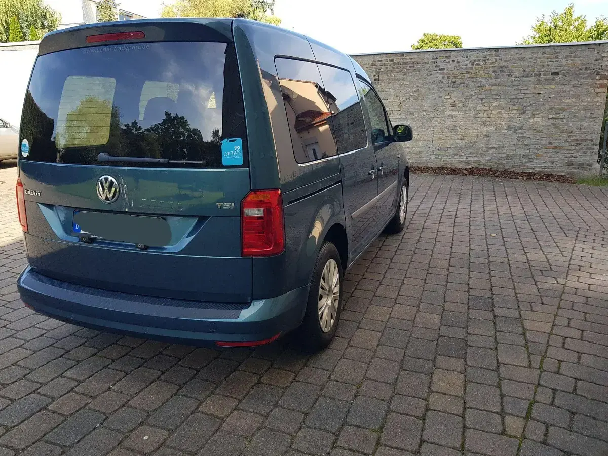 Gebraucht VW Caddy Trendline 84 PS (61 kW) 2016 Blau Van / Kleinbus