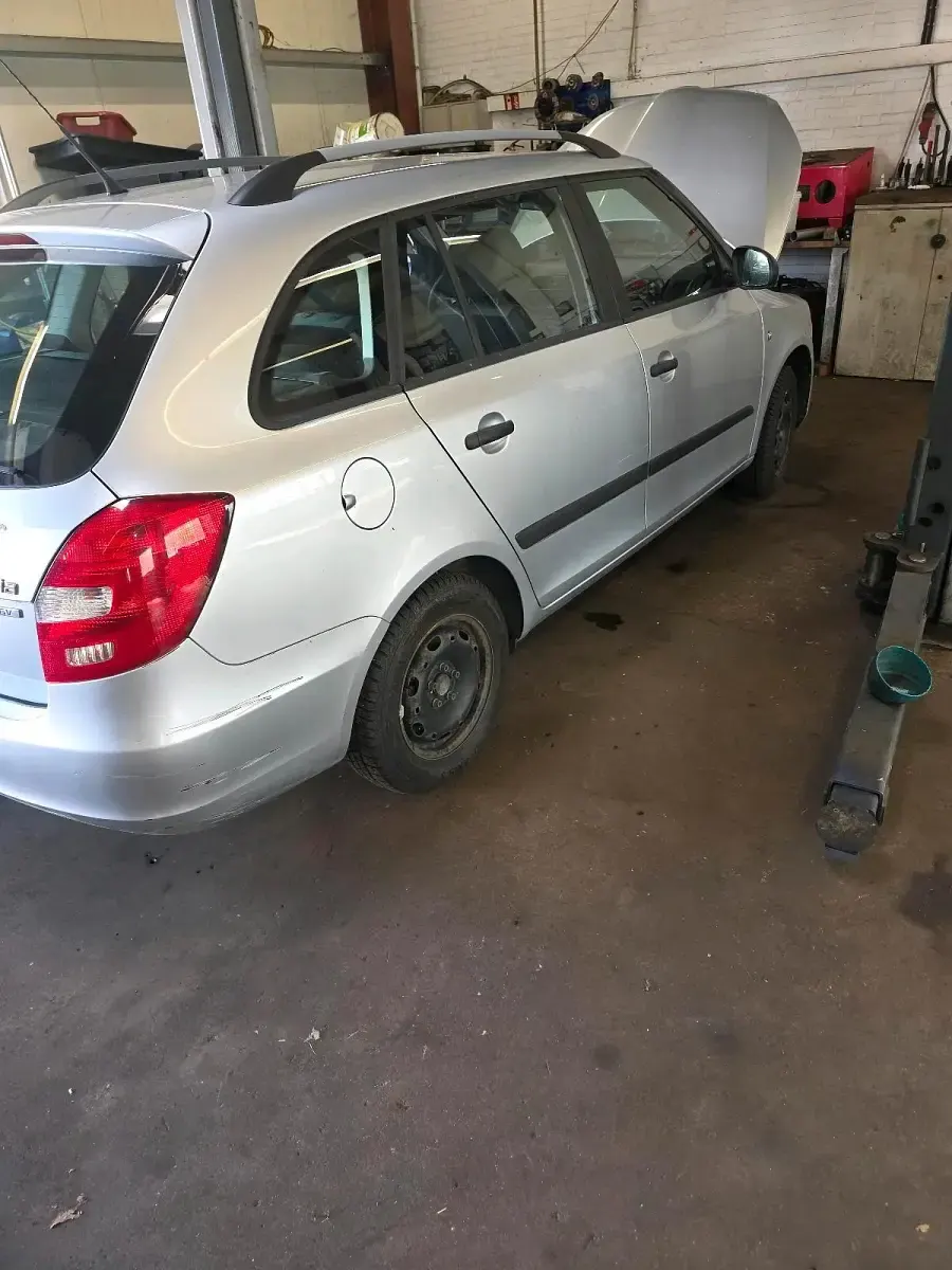 Gebraucht Skoda Fabia 86 PS (63 kW) 2011 Silber Kombi
