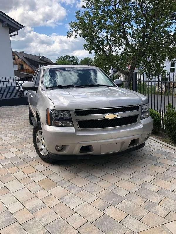 Silber Gebraucht 2008 Chevrolet Avalanche SUV | 16.600 € - Bild 1/4