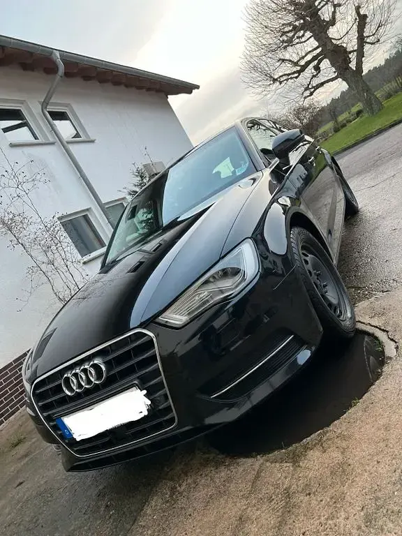 Gebraucht Audi A3 Ambition 110 PS (80 kW) 2015 Schwarz Limousine