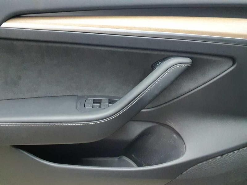 Gebraucht Tesla Model 3 RWD 239 kW (325 PS) 2022 Solid black Limousine