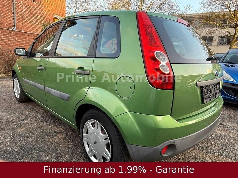 Gebraucht Ford Fiesta Ambiente 69 PS (50 kW) 2006 Grün Limousine
