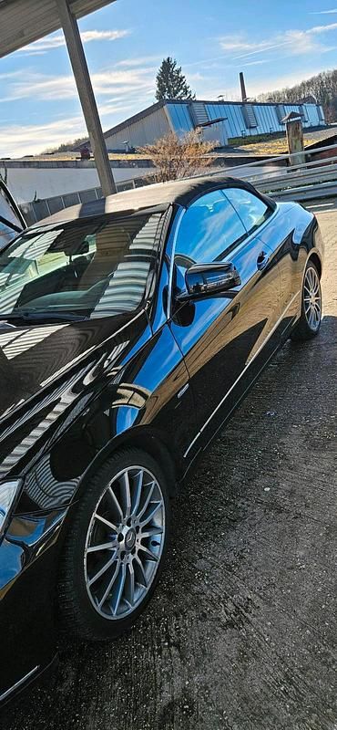 Gebraucht Mercedes 220 170 PS (125 kW) 2012 Schwarz Cabrio