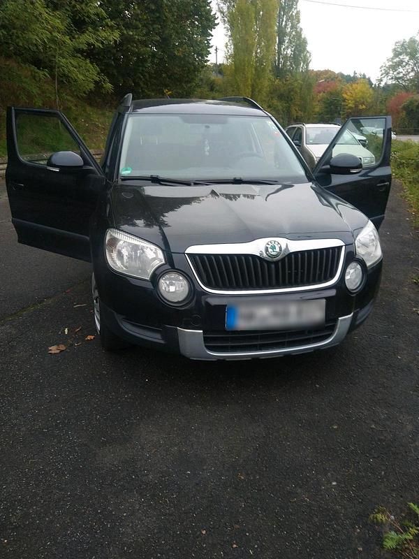 Gebraucht Skoda Yeti 123 PS (90 kW) 2011 Schwarz SUV