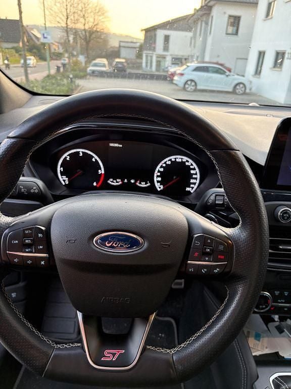 Gebraucht Ford Focus ST 190 PS (139 kW) 2020 Schwarz Limousine