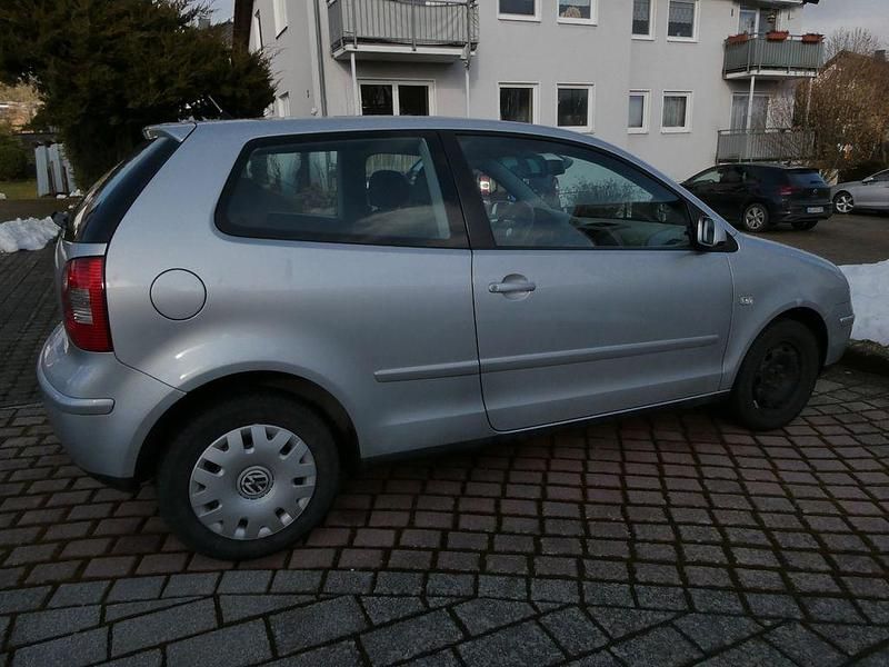 Gebraucht VW Polo Cricket 54 PS (39 kW) 2004 Silber Kleinwagen