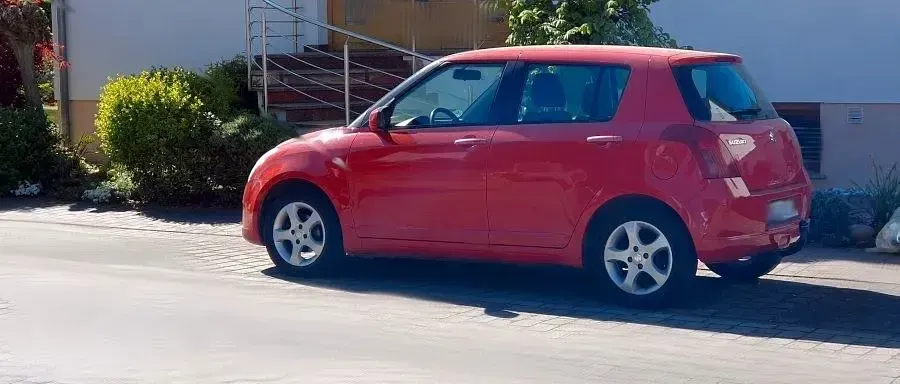 Gebraucht Suzuki Swift Club 92 PS (67 kW) 2006 Rot Kleinwagen