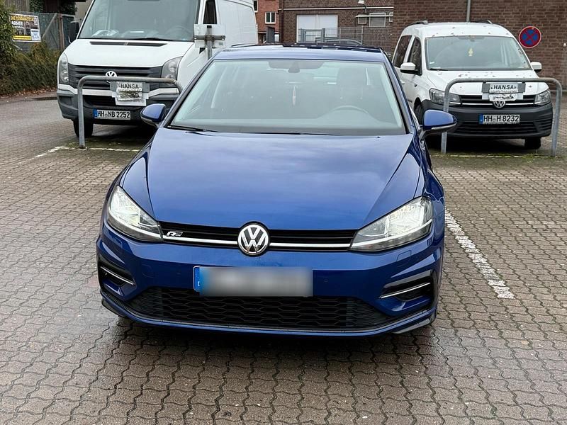 Gebraucht 2017 VW Golf VII R-line Limousine | 14.200 € (Fairer Preis) - Bild 1/4