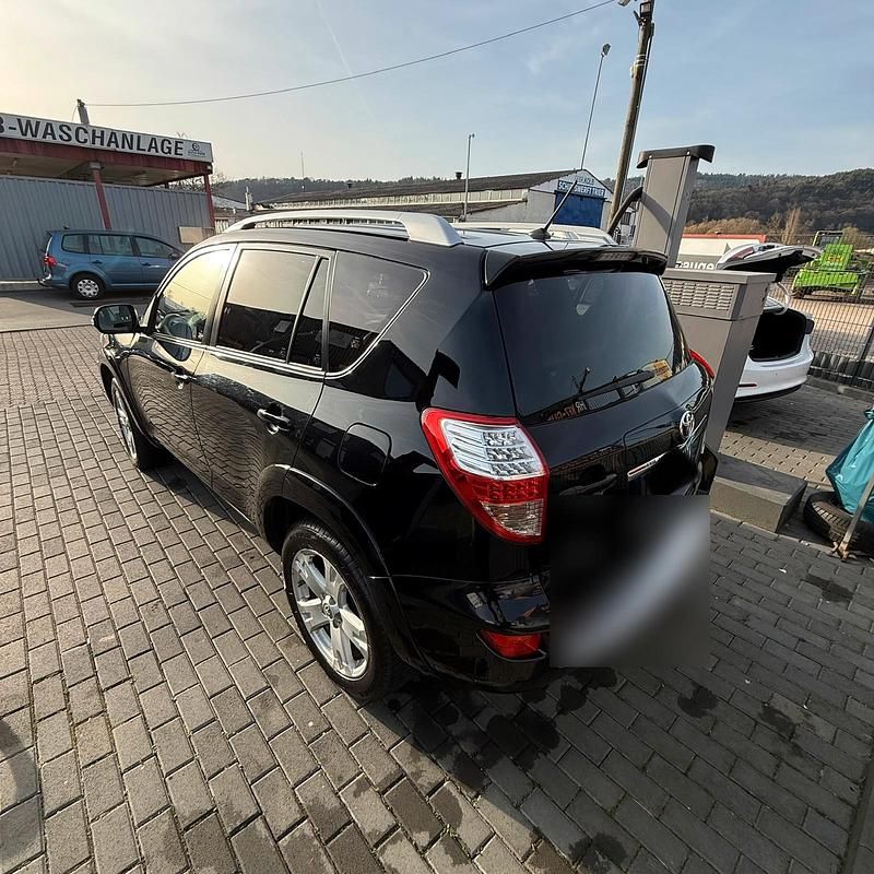 Gebraucht Toyota RAV4 150 PS (110 kW) 2011 Schwarz SUV