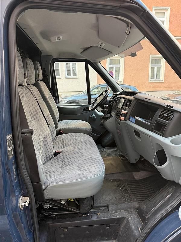 Second-hand Ford Transit 140 CP (102 kW) 2010 Monovolum