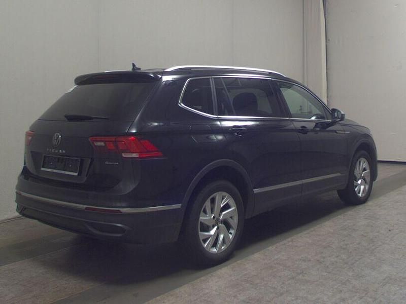 Gebraucht VW Tiguan Allspace Life 200 PS (147 kW) 2022 Schwarz SUV
