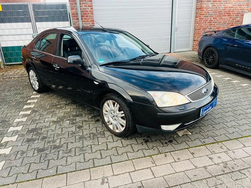 Gebraucht Ford Mondeo Ghia 145 PS (106 kW) 2004 Schwarz Limousine