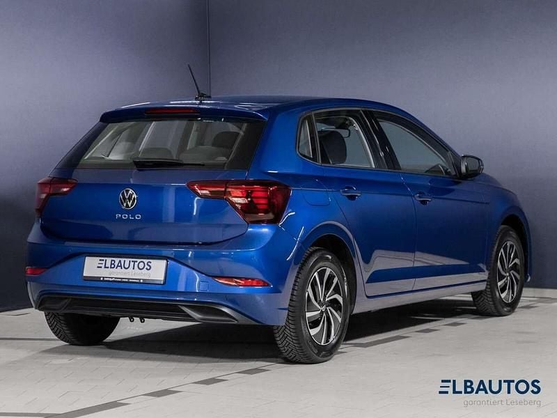 Usata VW Polo Life 95 CV (69 kW) 2023 Blu Utilitaria