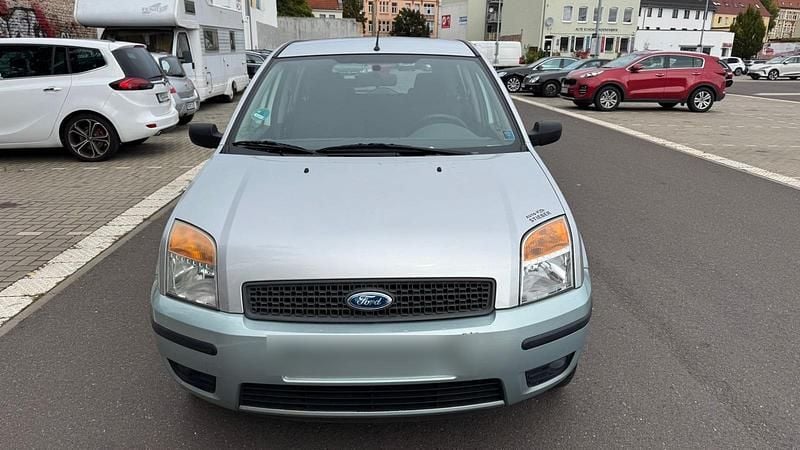 Silber Gebraucht 2008 Ford Fusion Kleinwagen | 750 € (Superpreis) - Bild 1/4