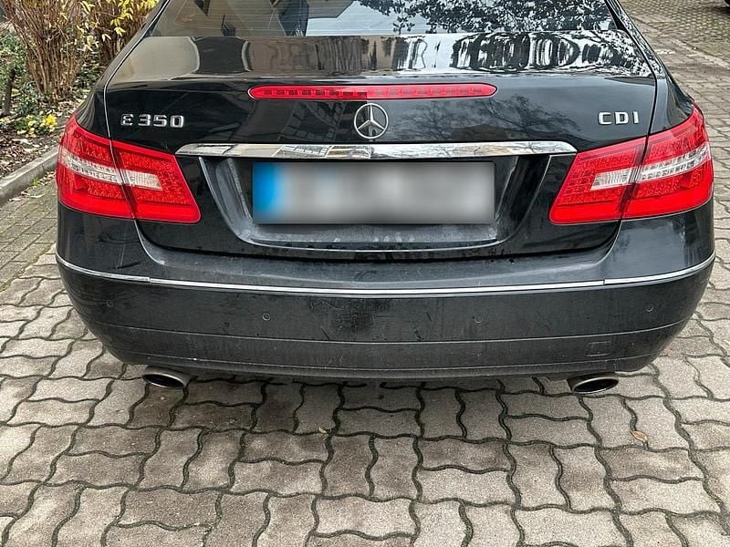 Gebraucht Mercedes E350 231 PS (169 kW) 2009 Schwarz Coupé