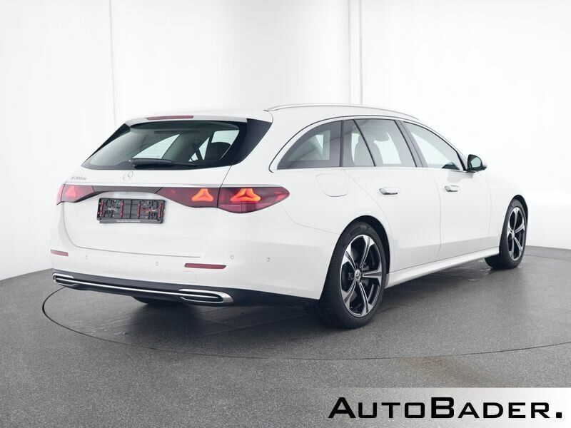 Gebraucht Mercedes E300 Advanced 313 PS (230 kW) 2024 149 unilack polarweiß Kombi