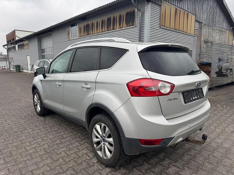 Gebraucht Ford Kuga Titanium 140 PS (102 kW) 2010 Silber SUV