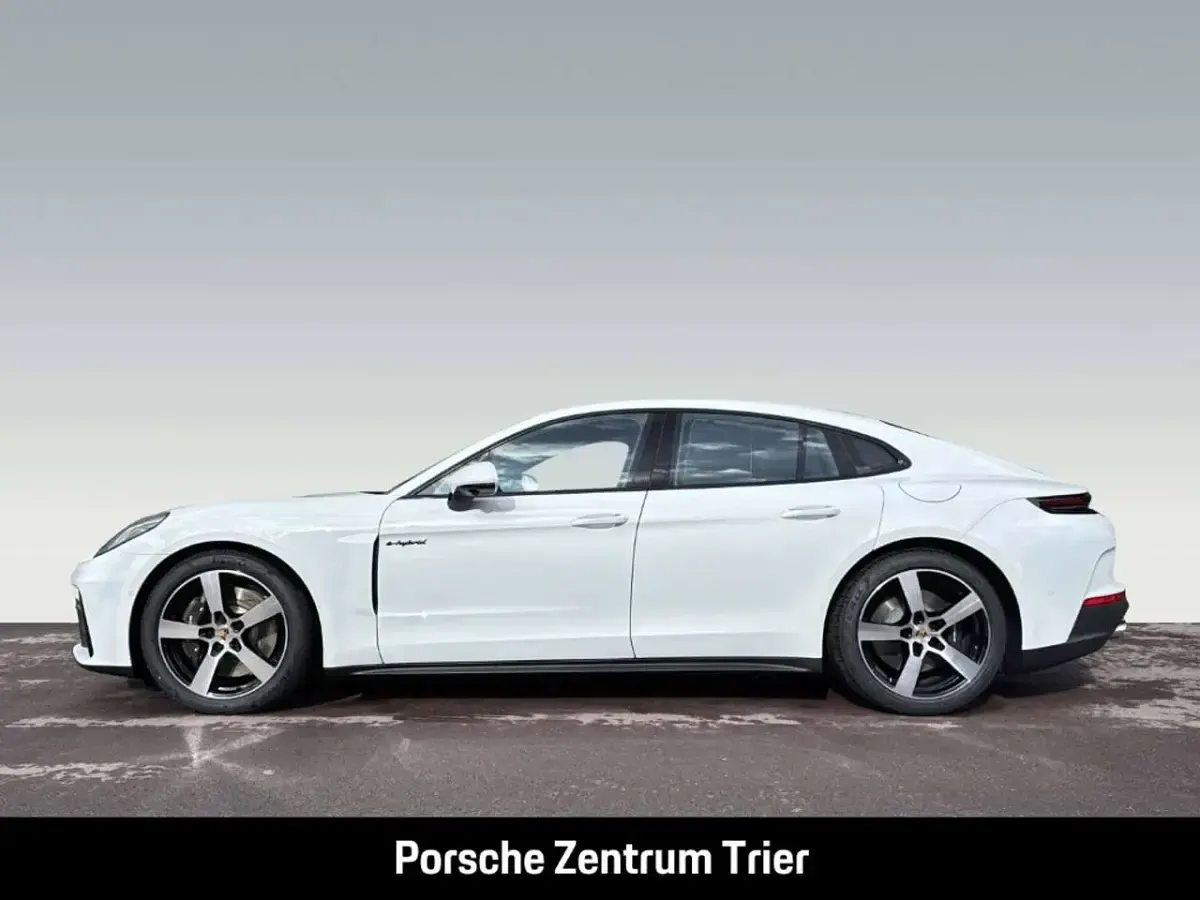 Gebraucht Porsche Panamera 4 E-Hybrid 470 PS (345 kW) 2025 Weiß Kleinwagen