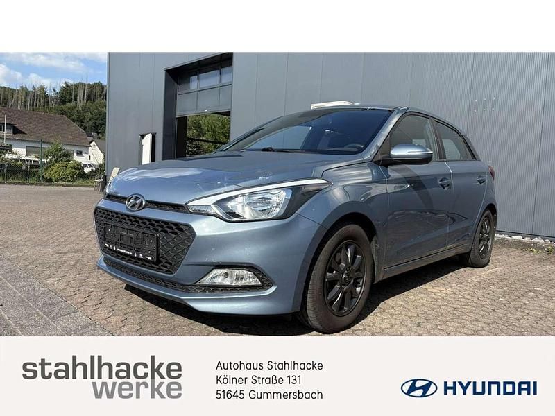 Aqua sparkling Gebraucht 2018 Hyundai i20 YES! Limousine | 9.990 € (Etwas zu teuer) - Bild 1/4