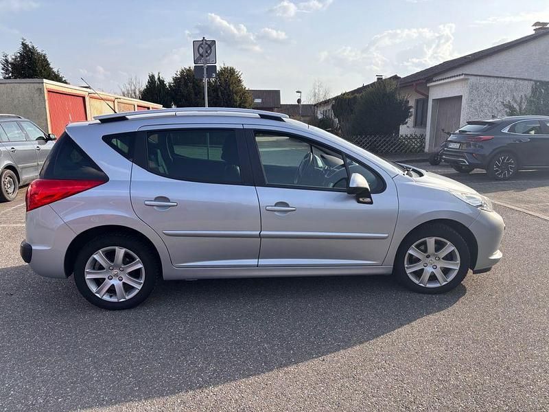 Gebraucht Peugeot 207 120 PS (88 kW) 2008 Silber Kombi
