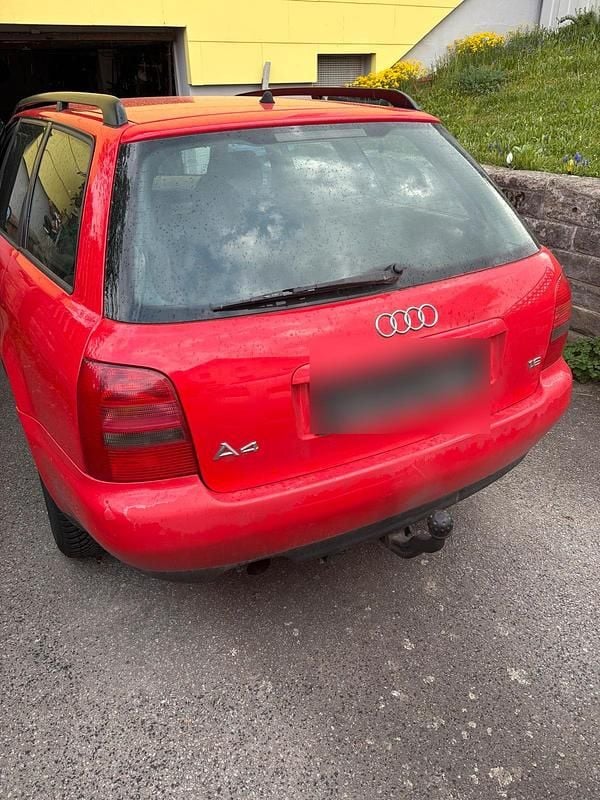 Gebraucht Audi A4 101 PS (74 kW) 1998 Rot Kombi