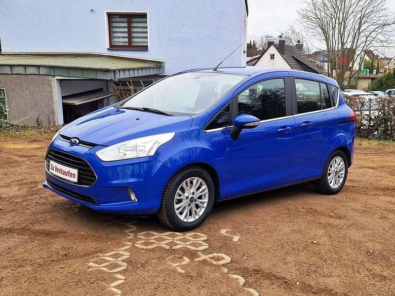 Nautikblau (metallic) Gebraucht 2016 Ford B-MAX Titanium Van / Kleinbus | 6.950 € (Fairer Preis) - Bild 1/4
