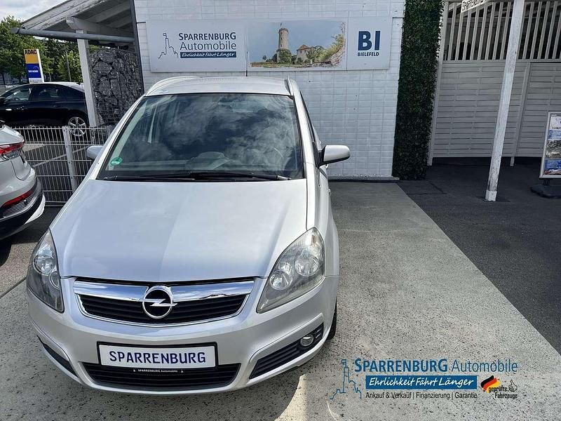 Starsilber iii m2 Gebraucht 2006 Opel Zafira Edition Van / Kleinbus | 4.749 € (Teuer) - Bild 1/3
