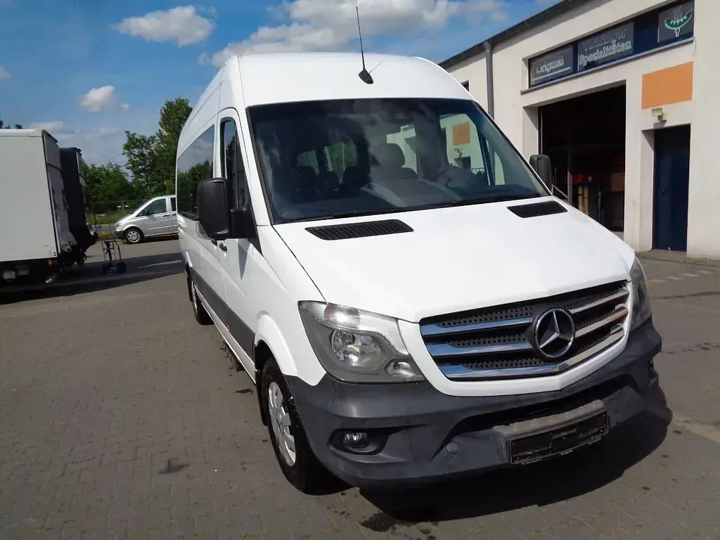 Gebraucht Mercedes Sprinter 143 PS (105 kW) 2018 Arktikweiss Van