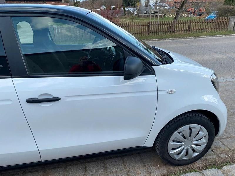 Gebraucht Smart ForFour 71 PS (52 kW) 2015 Weiß Kleinwagen