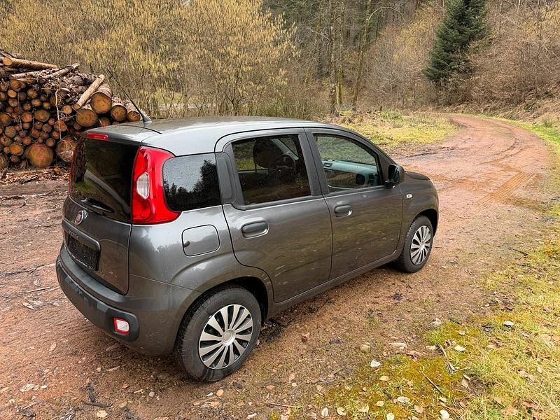 Gebraucht Fiat Panda 69 PS (50 kW) 2018 Grau Kleinwagen