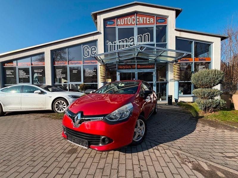 Gebraucht Renault Clio IV 90 PS (66 kW) 2013 Rot Kleinwagen