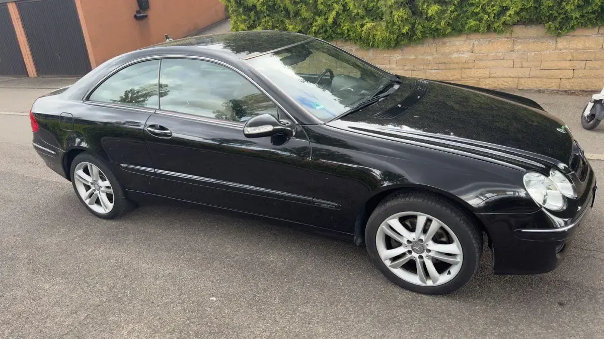 Gebraucht Mercedes CLK280 Avantgarde 231 PS (169 kW) 2007 Schwarz Coupé