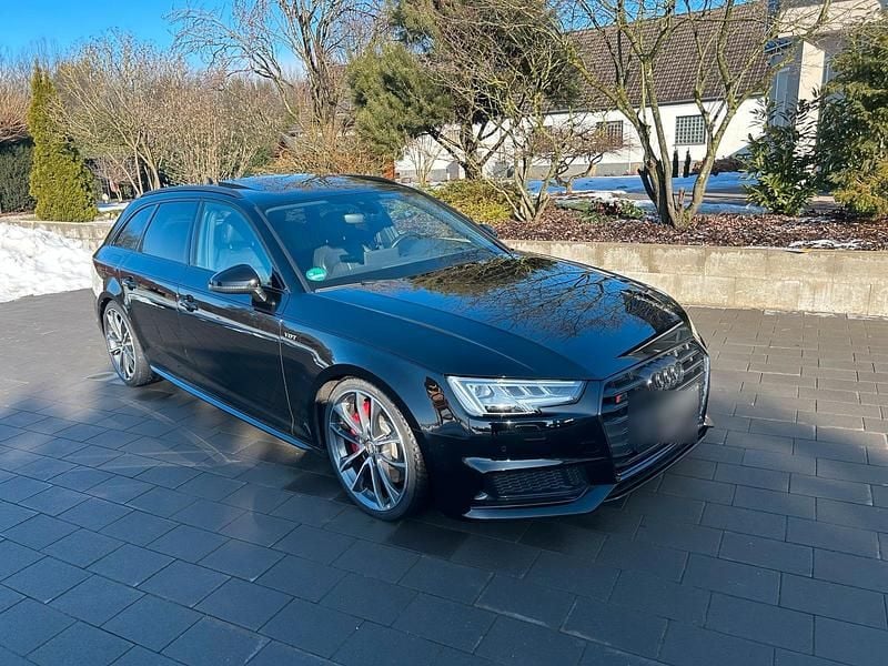 Schwarz Gebraucht 2017 Audi S4 Kombi | 29.999 € (Guter Preis) - Bild 1/4