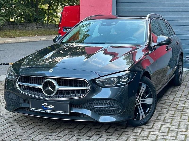 Grau Gebraucht 2022 Mercedes C200 Avantgarde Limousine | 24.490 € (Guter Preis) - Bild 1/4