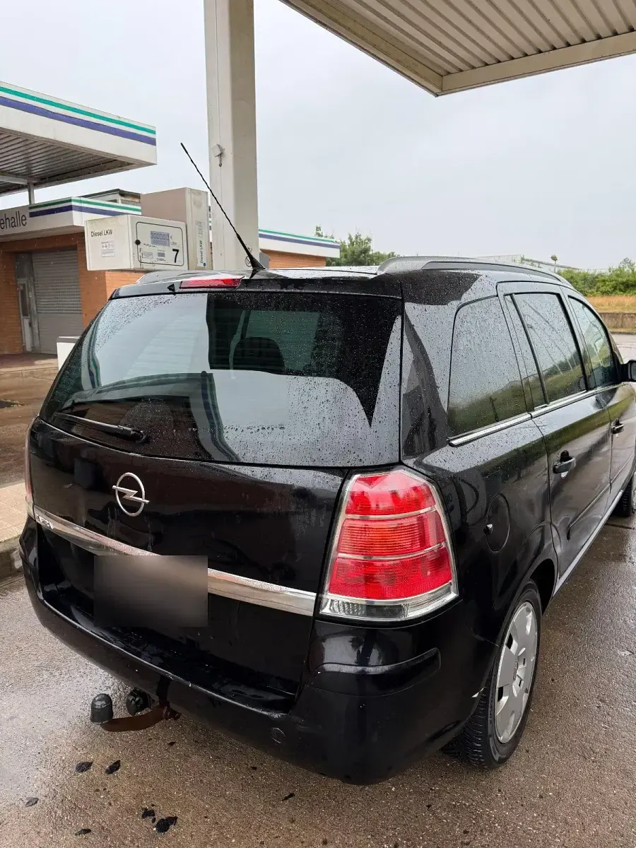 Gebraucht Opel Zafira 105 PS (77 kW) 2006 Schwarz Van / Kleinbus