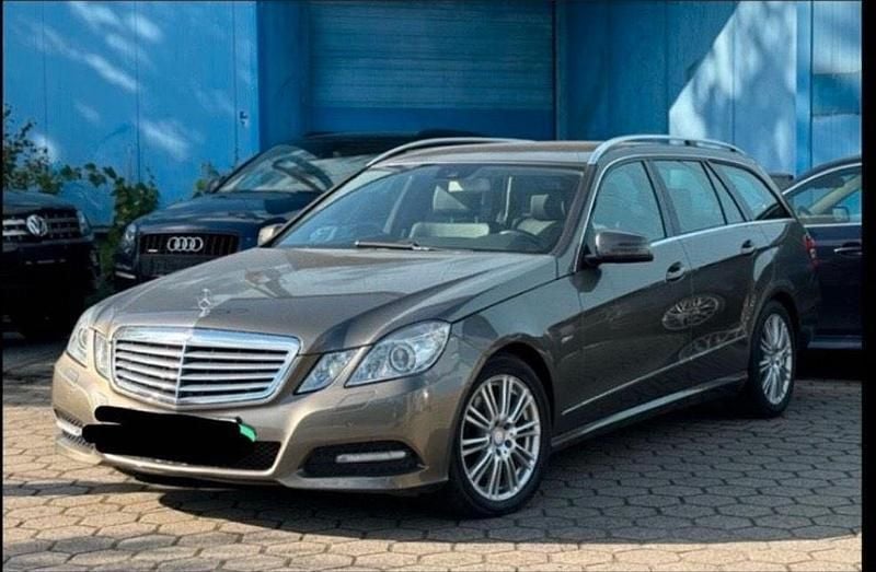 Gebraucht Mercedes E350 265 PS (194 kW) 2011 Grau Kombi