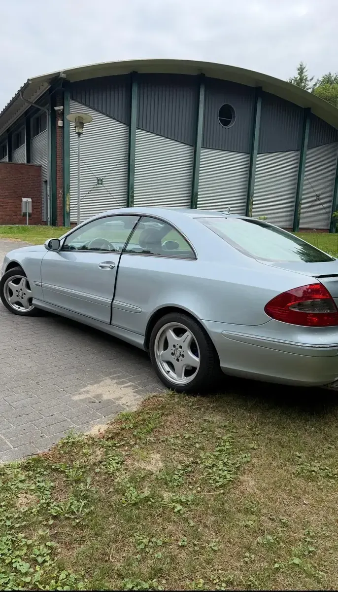 Gebraucht Mercedes CLK280 Avantgarde 231 PS (169 kW) 2008 Blau Coupé