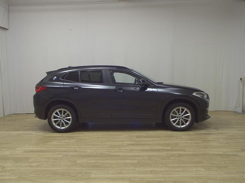 Schwarz Gebraucht 2023 BMW X2 Advantage SUV | 18.980 € (Superpreis) - Bild 1/4