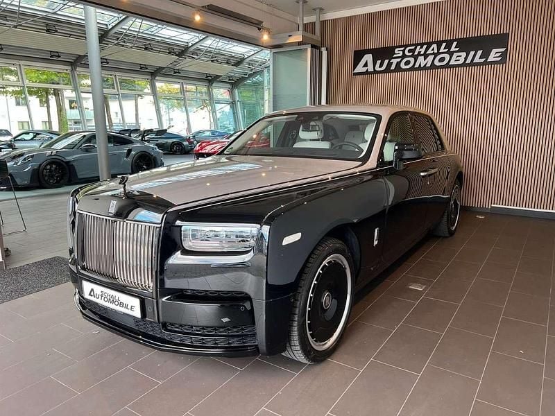 Schwarz Gebraucht 2024 Rolls Royce Phantom Limousine | 690.200 € - Bild 1/4