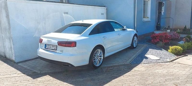Gebraucht Audi A6 Ambiente 218 PS (160 kW) 2015 Weiß Limousine