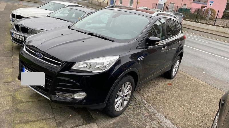 Gebraucht Ford Kuga SYNC Edition 150 PS (110 kW) 2015 Schwarz SUV
