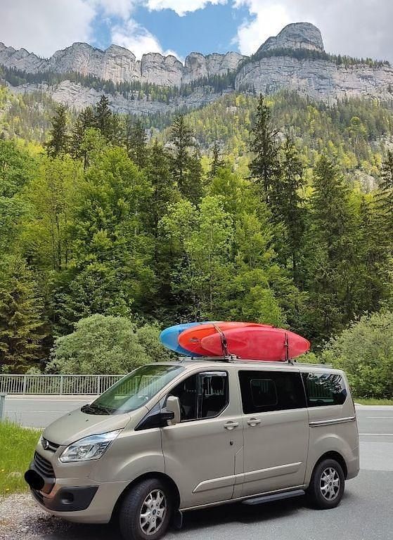 Gebraucht Ford Tourneo 155 PS (114 kW) 2015 Beige Van / Kleinbus