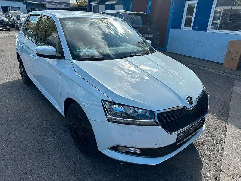 Gebraucht Skoda Fabia Active 75 PS (55 kW) 2019 Weiß Limousine