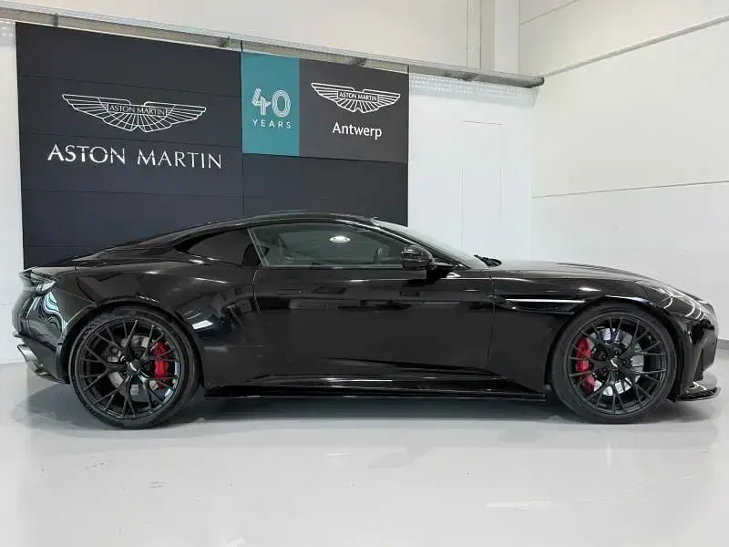 Gebraucht Aston Martin DB12 689 PS (506 kW) 2024 Schwarz Coupé