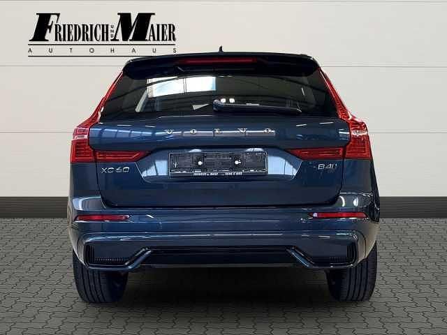 Gebraucht Volvo XC60 145 PS (106 kW) 2021 SUV